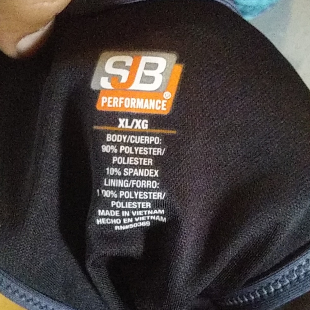 Work Out Top - Picture 3 of 3